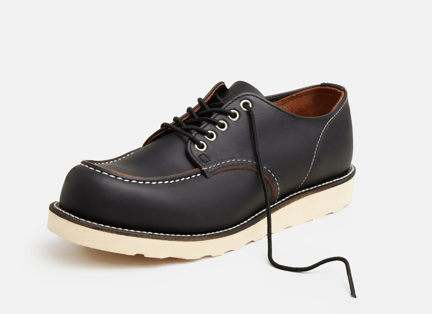 RED WING SHOES - 8090 SHOP MOC TOE OXFORD BLACK PRAIRIE - Imagen 4