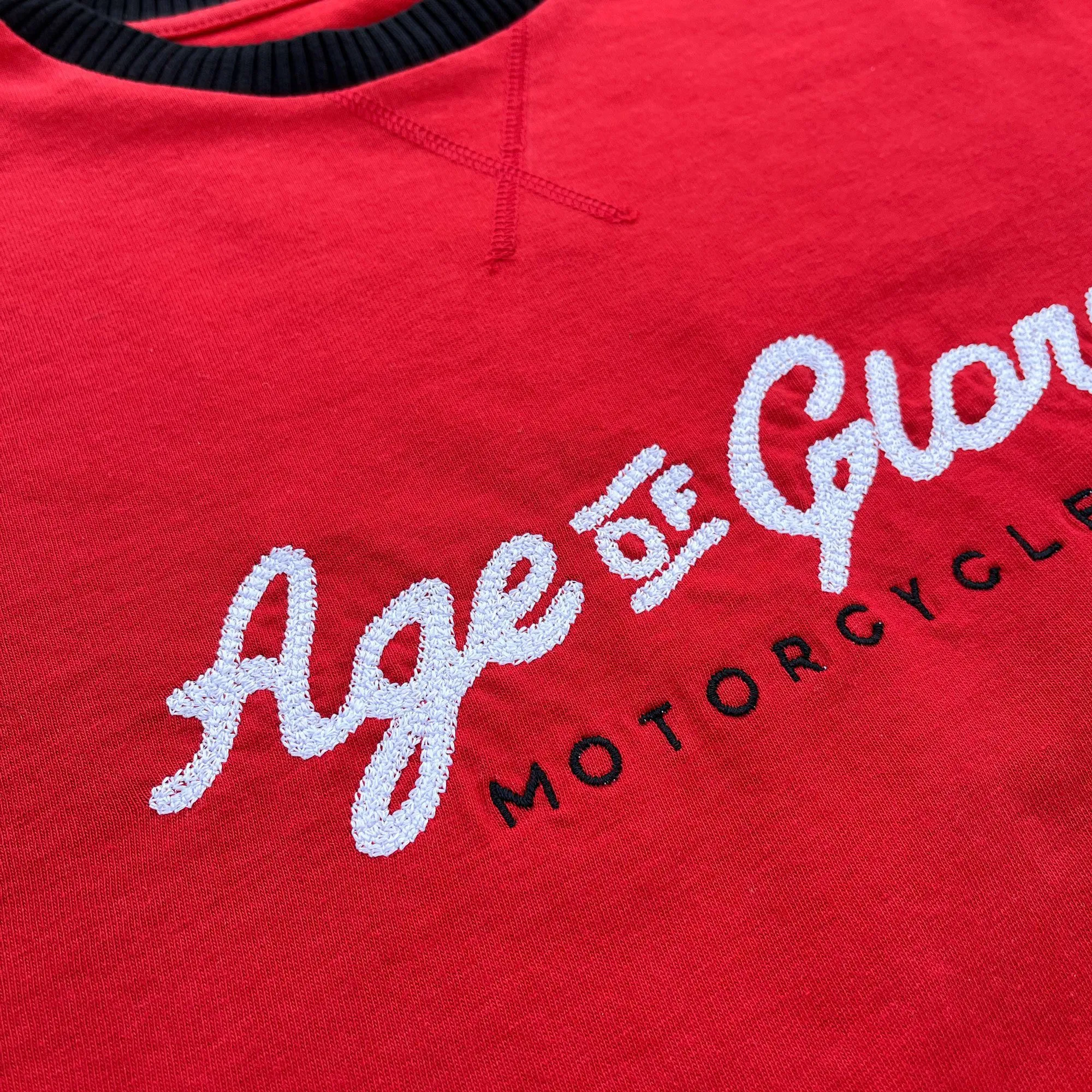 AGE OF GLORY - Trophy LS Tee Dark Red Black - Imagen 3