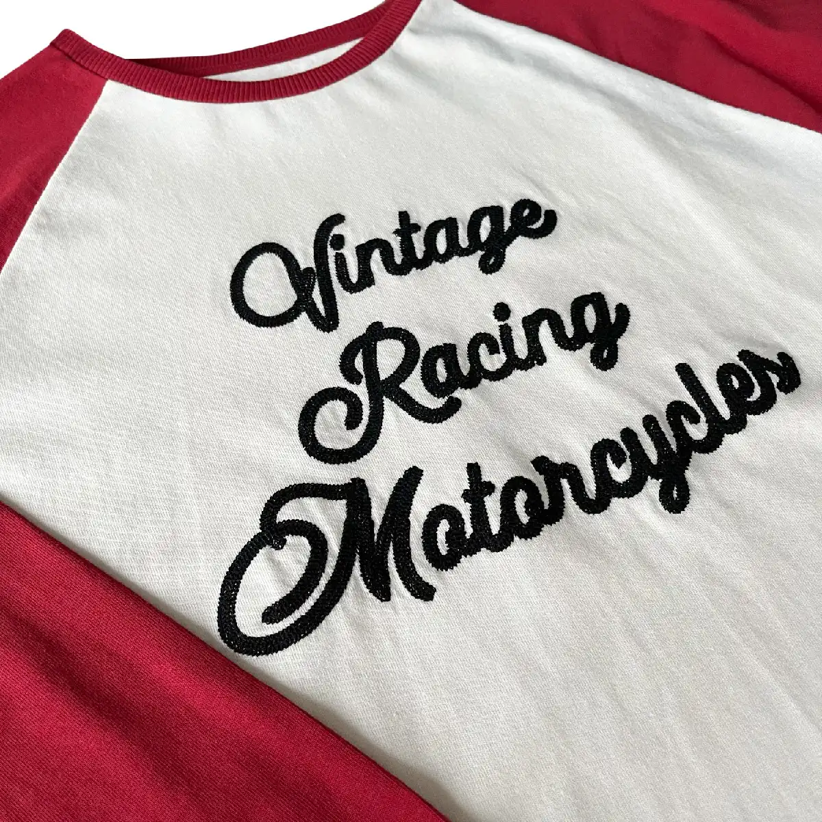 AGE OF GLORY - Heritage LS Tee Ecru Burgundy - Imagen 3